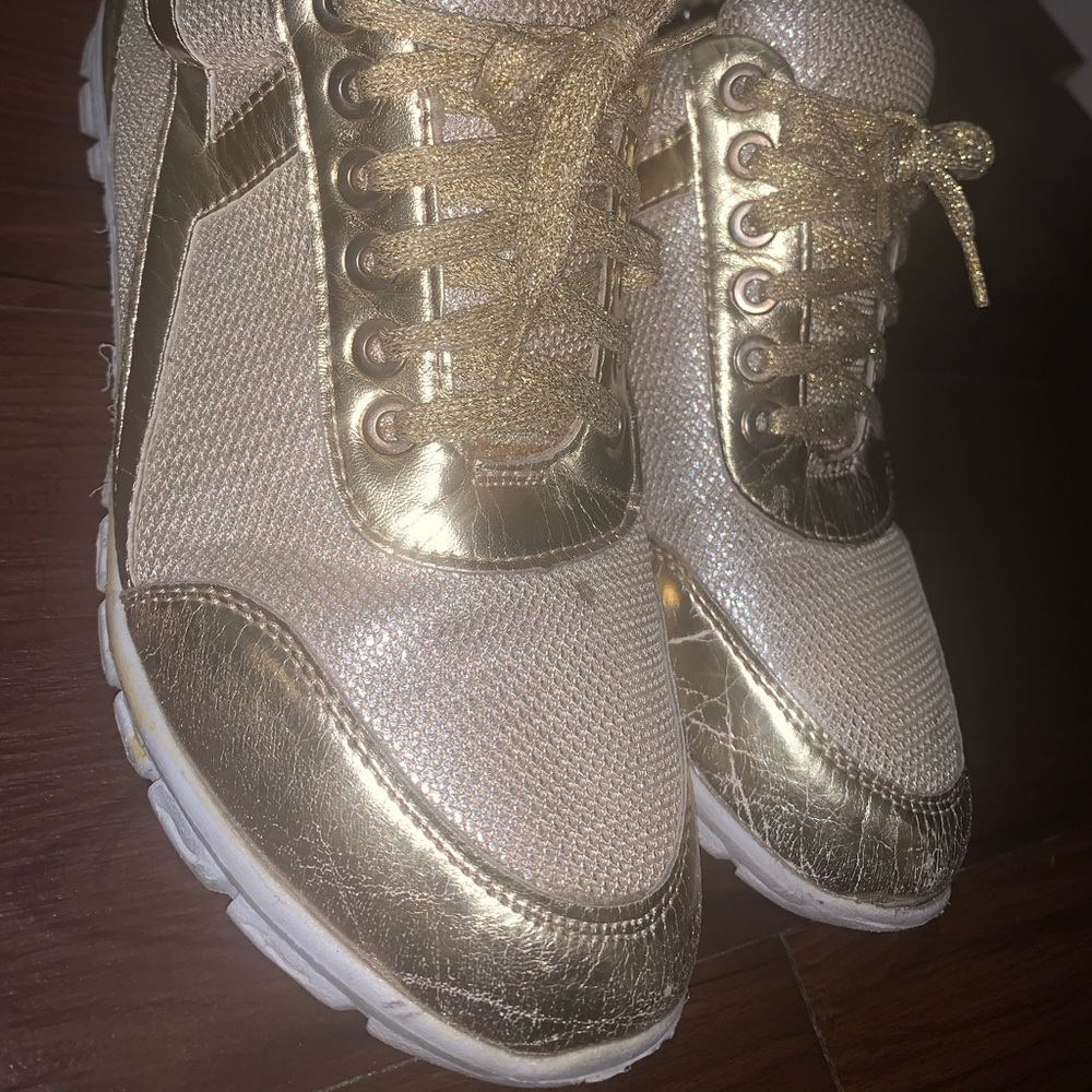 Nature Breeze GOLD SNEAKERS